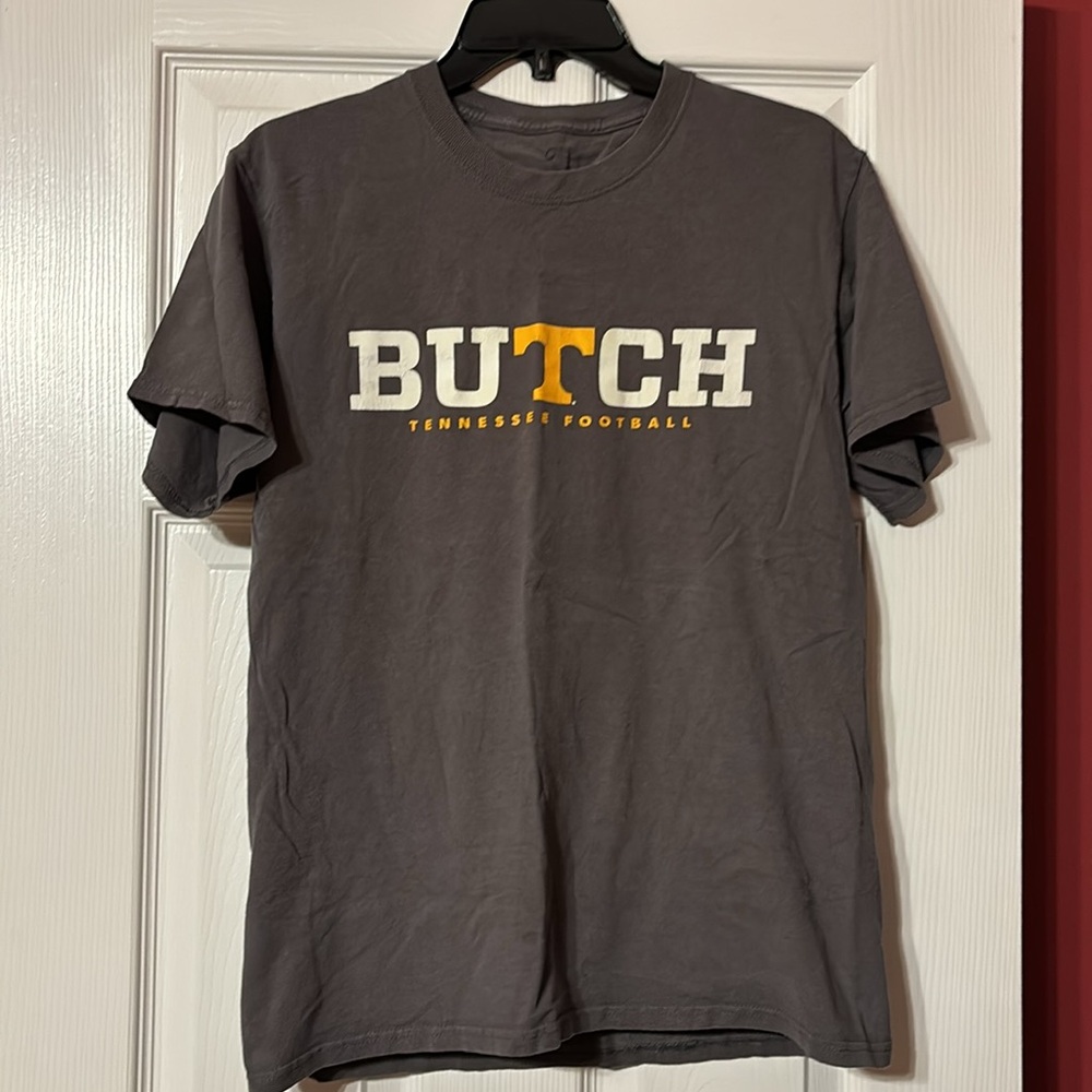 UT vols grey short sleeve tshirt Butch TN football size medium university of Tn